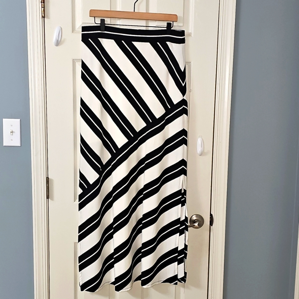 White House Black Market Maxi Plaid skirt Quiet Luxury Office Cocktail